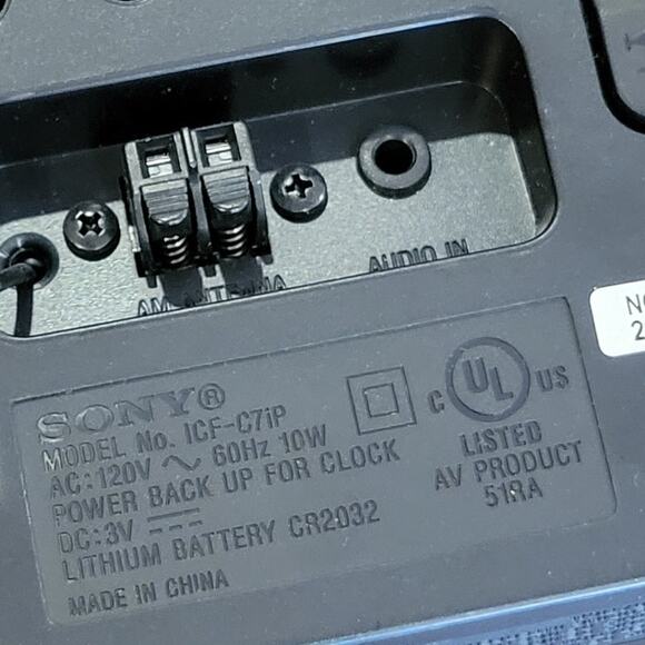 Sony Dream Machine ICF-C7IP AM/FM Radio Alarm Clock iPod Dock - Picture 9 of 9